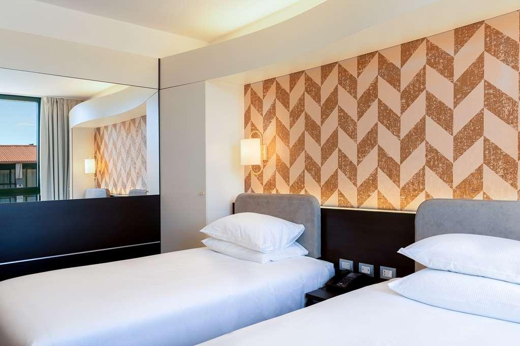 Doubletree By Hilton Milan Malpensa Solbiate Olona酒店 客房 照片