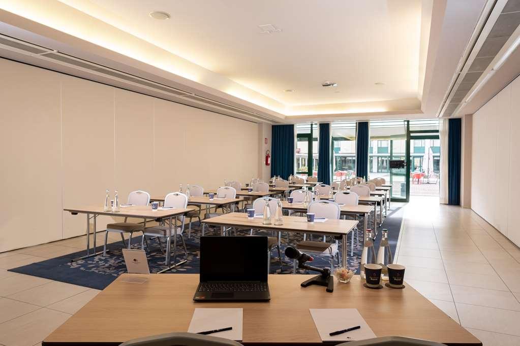 Doubletree By Hilton Milan Malpensa Solbiate Olona酒店 设施 照片