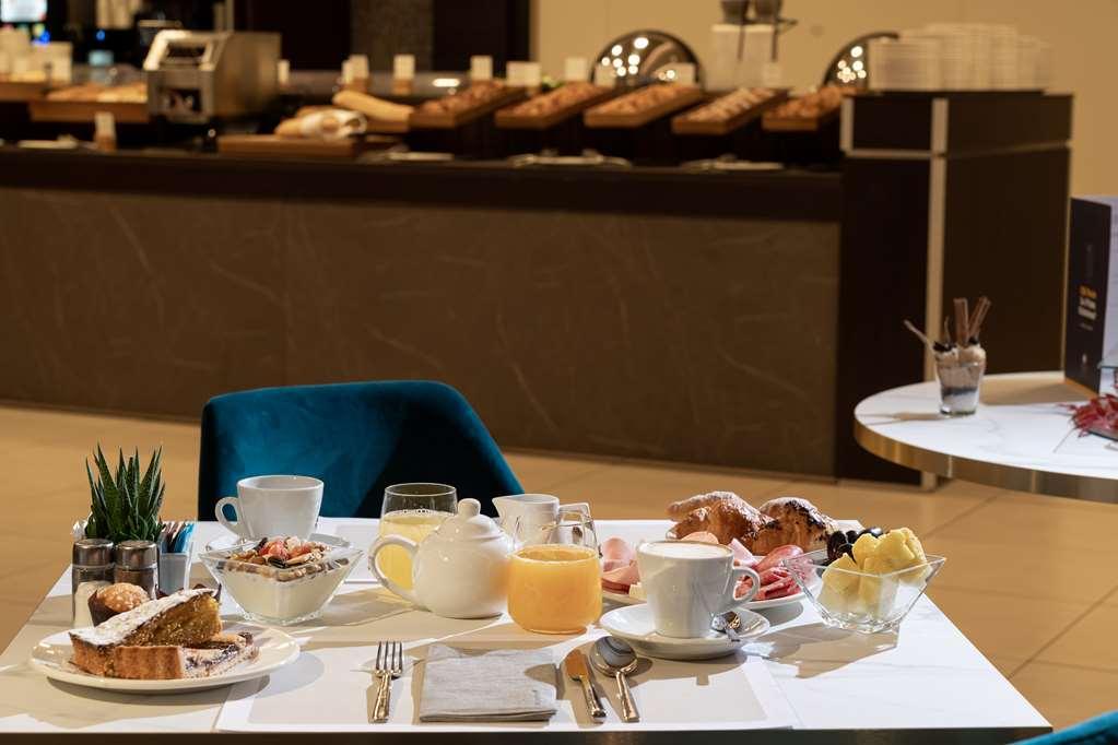 Doubletree By Hilton Milan Malpensa Solbiate Olona酒店 餐厅 照片